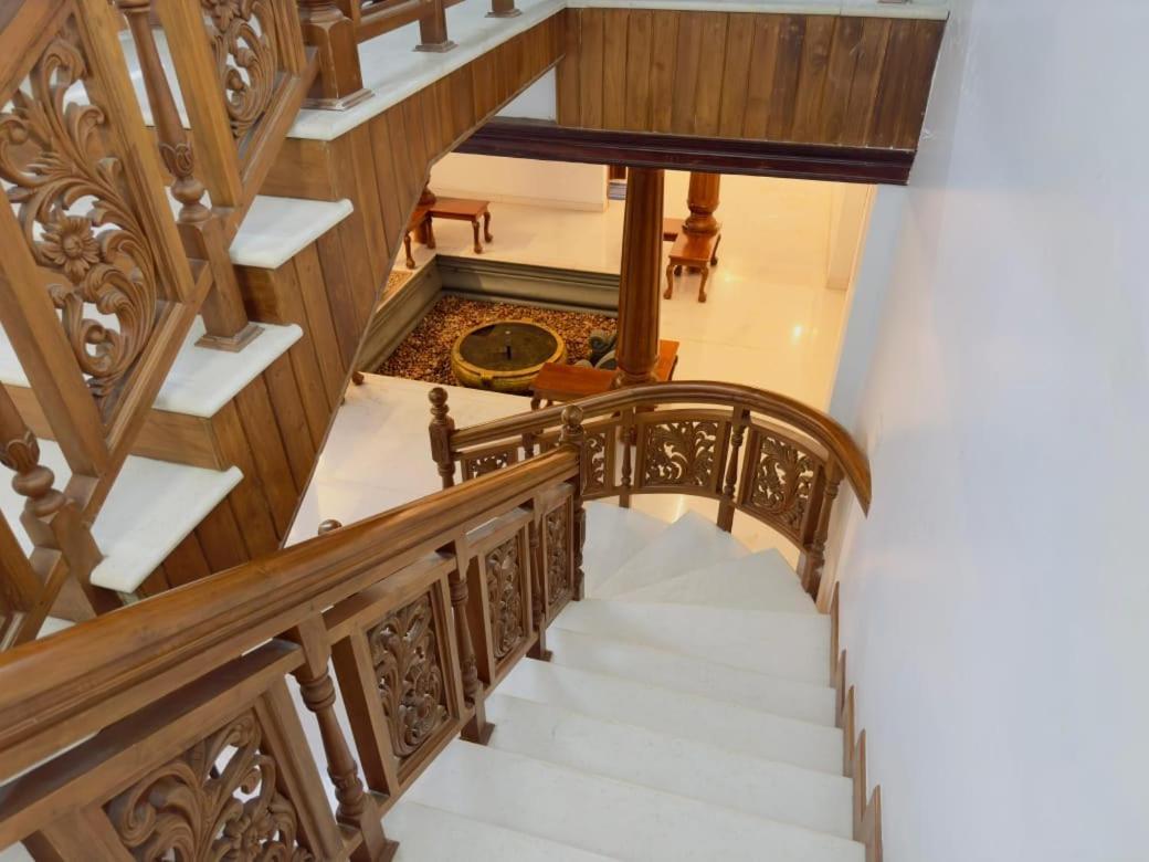 Dream Palace Alappuzha Εξωτερικό φωτογραφία